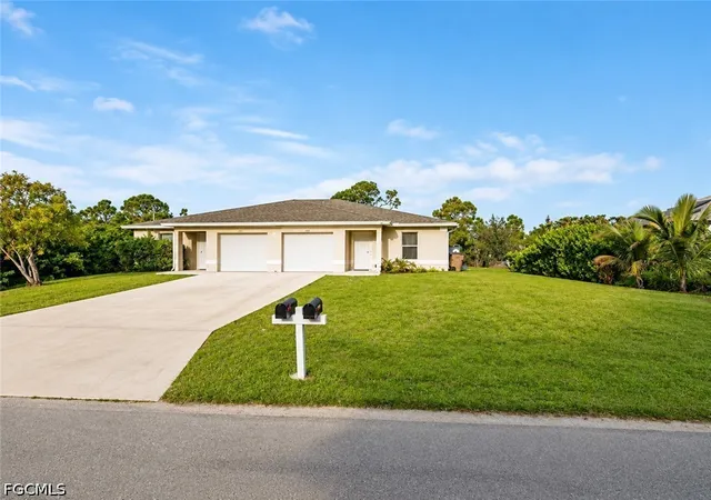 Photo 1 of Sale Pending at 2608/2610 Haviland Ave S, Lehigh Acres, FL 33973 | MLS# 2026013716 | Listing updated on 2026-08-31