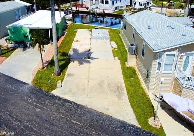 3rd image of 107 Blackbeard Wy, Fort Myers Beach, FL 33931 | MLS# 226012398
