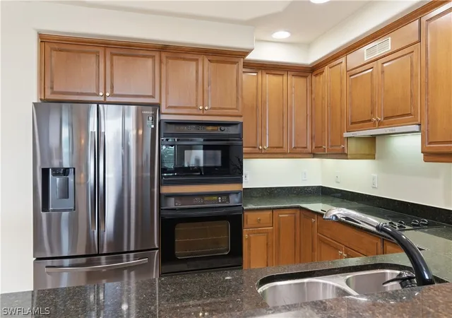 Listing Photo 5 - Condo for sale in building located at 2748 Tiburon Blvd E, Naples, FL 34109 - Unit #C404