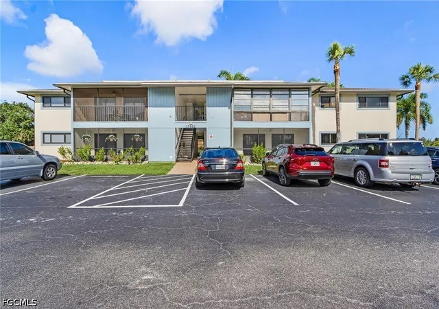 Listing Photo 1 - Condo for sale in building located at 17422 Birchwood Ln, Fort Myers, FL 33908 - Unit #4