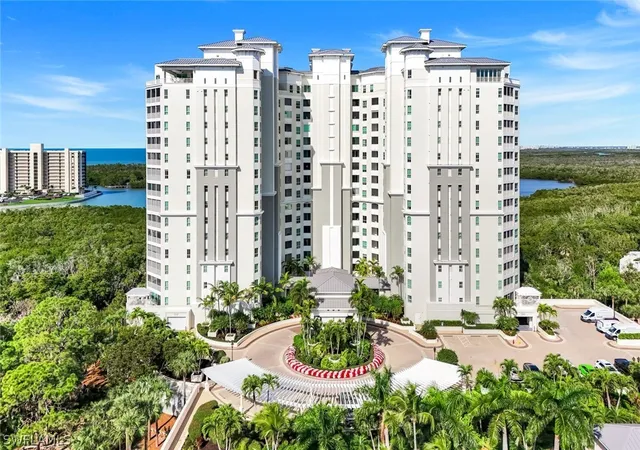 Homes for sale in Naples, FL | 295 Grande Wy, Naples, FL 34110