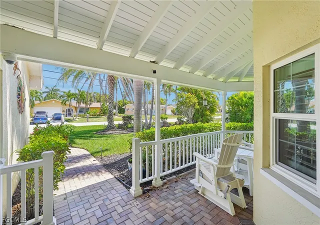 4th image of 2520 Se 20Th Pl, Cape Coral, FL 33904 | MLS# 2026013863
