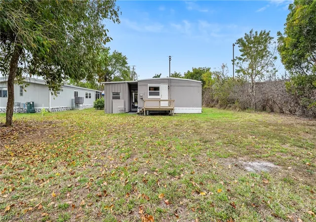 image of 851 Manatee Rd, Naples, FL 34114 | MLS# 226011576