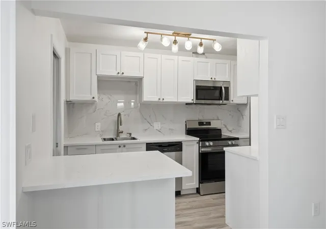 4th image of 788 Park Shore Dr #A11, Naples, FL 34103 | MLS# 226012120