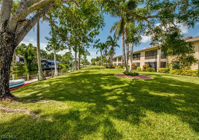 2nd image of 15350 Moonraker Ct, North Fort Myers, FL 33917