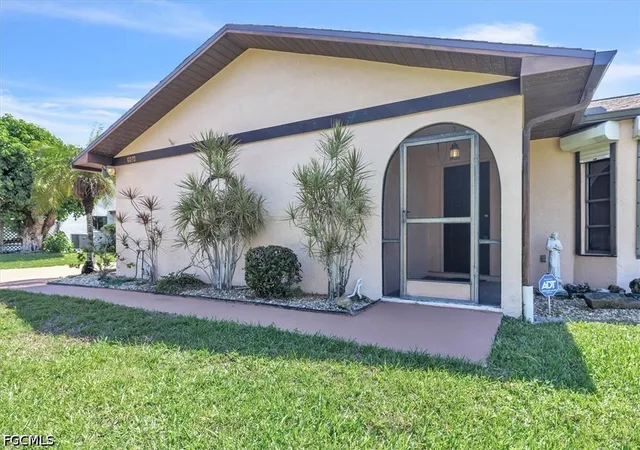 Photo 3 of Sale Pending at 6070 Anchorline Ct, North Fort Myers, FL 33917 | MLS# 2026014017 | Listing updated on 2026-03-30