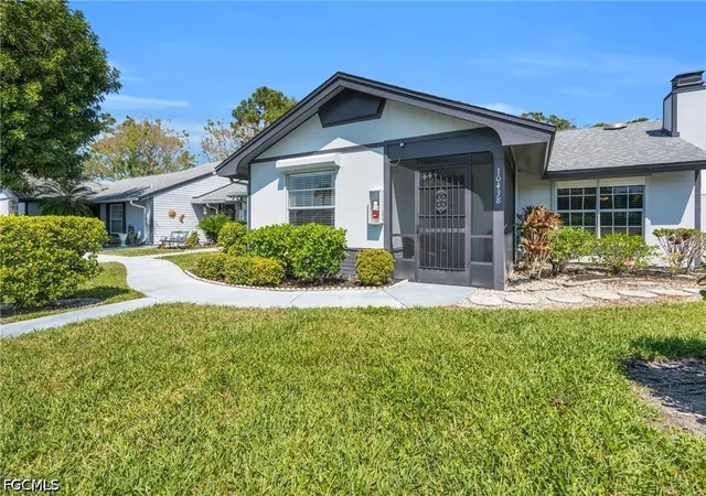 Photo 2 of Townhouse for sale at 10438 Lakeport Ct, Lehigh Acres, FL 33936 | MLS# 2026014070 | Listing updated on 2026-08-12