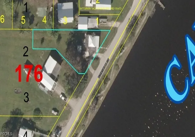 1st image of 815 Riverside Dr, Moore Haven, FL 33471 | MLS# 2026014112