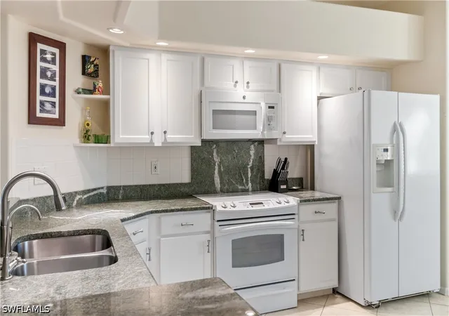 Homes for sale in Bonita Springs, FL | 13050 Amberley Ct #712, Bonita Springs, FL 34135 | MLS# 226012562