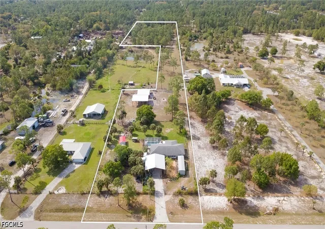 Homes for sale in Alva, FL | 4110 E 23rd St, Alva, FL 33920 | MLS# 2026014198