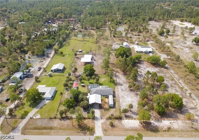 Homes for sale in Alva, FL | 4110 E 23rd St, Alva, FL 33920 | MLS# 2026014198