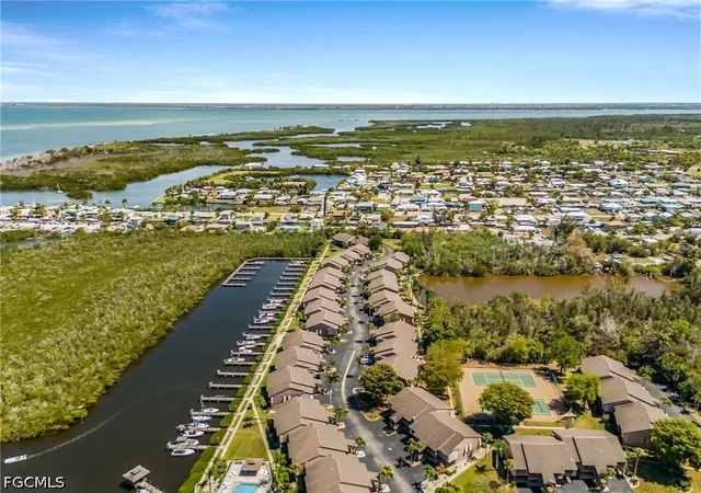 2nd image of 7597 Captians Harbor Dr, Bokeelia, FL 33922