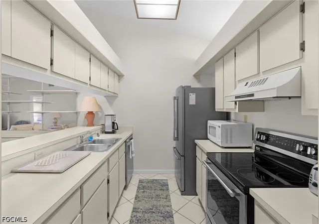 5th image of 7597 Captians Harbor Dr, Bokeelia, FL 33922