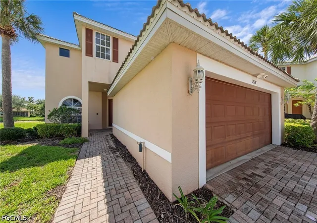 5th image of 2537 Deerfield Lake Ct, Cape Coral, FL 33909 | MLS# 2026014271