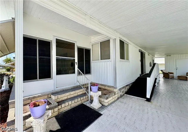 Homes for sale in North Fort Myers, FL | 3049 Longview Ln, North Fort Myers, FL 33917 | MLS# 2026014292
