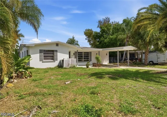 4th image of 1637 Winkler Ave, Fort Myers, FL 33901 | MLS# 2026014354