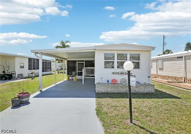 Homes for sale in Fort Myers, FL | 9806 Sugarberry Wy, Fort Myers, FL 33905 | MLS# 2026014387