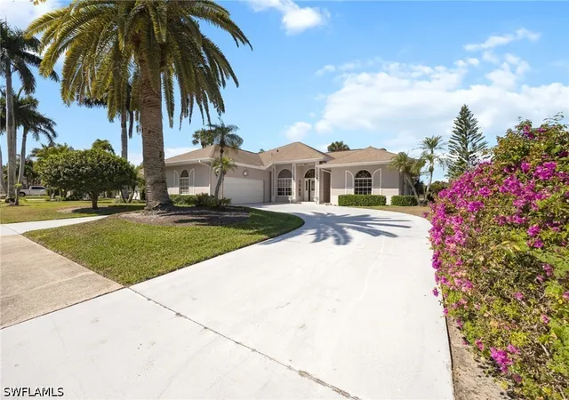 Photo 3 of Sale Pending at 867 Saint Andrews Blvd, Naples, FL 34113 | MLS# 226012449 | Listing updated on 2026-07-26