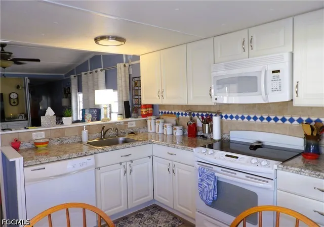 5th image of 5020 Forest Park Dr, North Fort Myers, FL 33917 | MLS# 2026014418