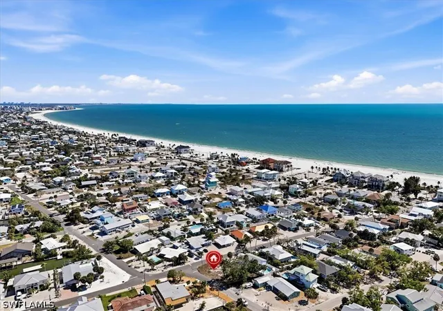 10th image of 245 Madison Ct, Fort Myers Beach, FL 33931 | MLS# 226012202