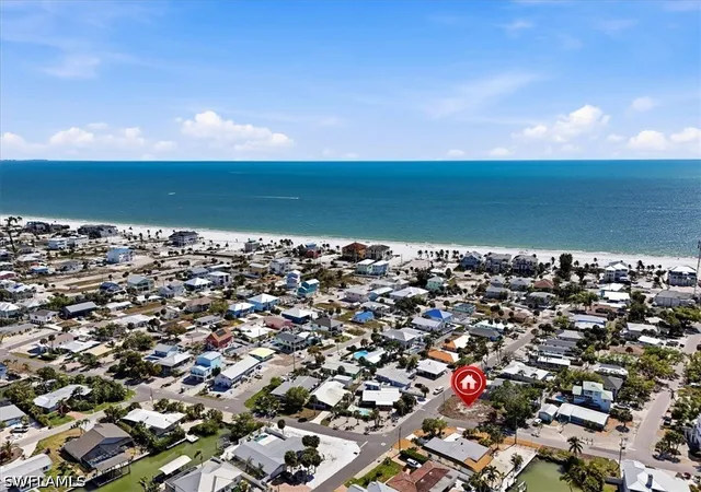 5th image of 245 Madison Ct, Fort Myers Beach, FL 33931 | MLS# 226012202