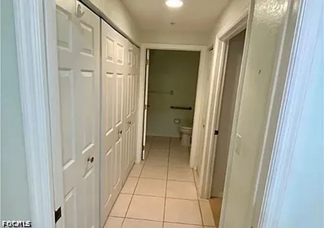 Listing Photo 5 - Condo for sale in building located at 1141 Van Loon Commons Cir, Cape Coral, FL 33909 - Unit #102