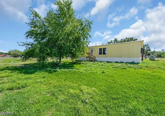 1st image of 428 Avenue D Nw, Moore Haven, FL 33471 | MLS# 2026014536