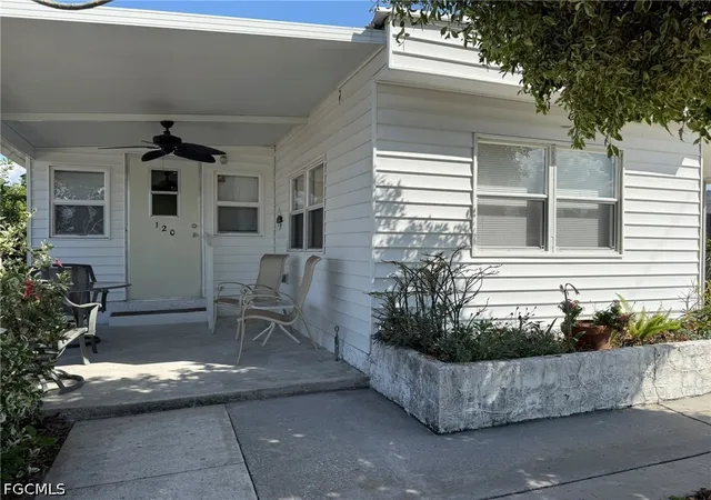 Photo 3 of Manufactured home for sale at 120 Lantern Pl, North Fort Myers, FL 33917 | MLS# 2026014552 | Listing updated on 2026-04-06