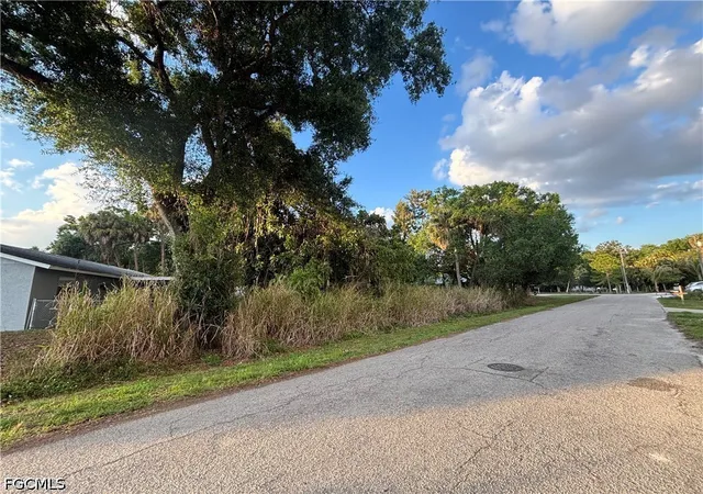 Photo 3 of Land for sale at 4737 Tammie Ln, Fort Myers, FL 33905 | MLS# 2026014603 | Listing updated on 2026-03-31