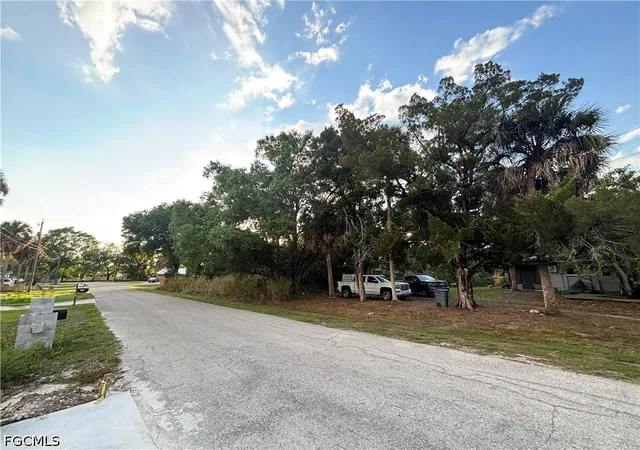 Photo 4 of Land for sale at 4737 Tammie Ln, Fort Myers, FL 33905 | MLS# 2026014603 | Listing updated on 2026-03-31