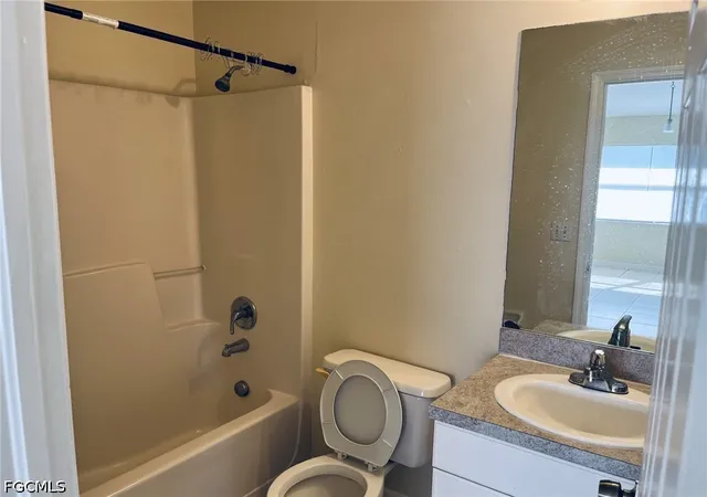 10th image of 2424 2426 Ted Ave S, Lehigh Acres, FL 33973 | MLS# 2026014615