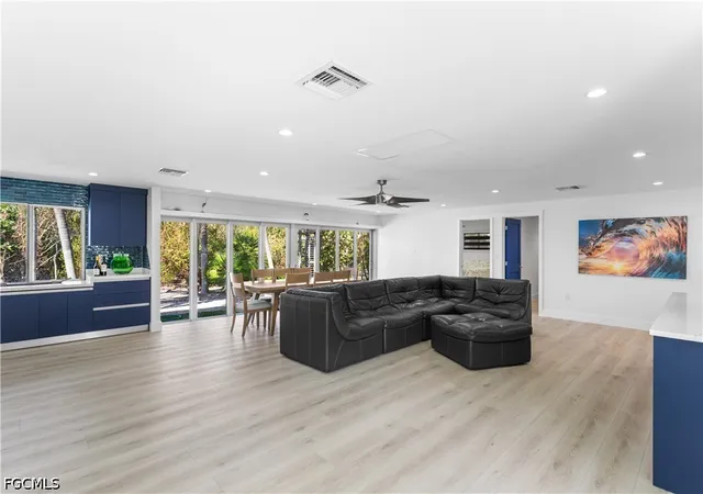 Photo 3 of Single family home for sale at 240 Southwinds Dr, Sanibel, FL 33957 | MLS# 2026014624 | Listing updated on 2026-03-28