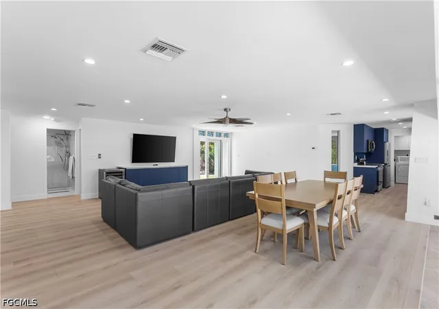 Photo 4 of Single family home for sale at 240 Southwinds Dr, Sanibel, FL 33957 | MLS# 2026014624 | Listing updated on 2026-03-28
