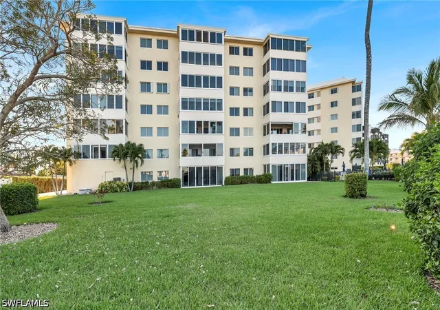 2nd image of 3410 Gulf Shore Blvd N, Naples, FL 34103