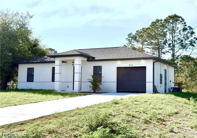 Photo 2 of Single family home for sale at 914 Sunrise Blvd, Lehigh Acres, FL 33974 | MLS# 2026014688 | Listing updated on 2026-03-27