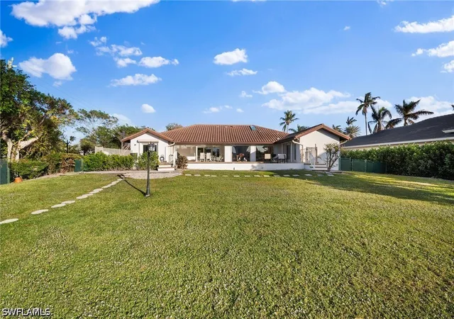 26th image of 319 Pirates Bight, Naples, FL 34103 | MLS# 226012732