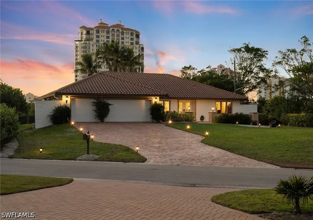4th image of 319 Pirates Bight, Naples, FL 34103 | MLS# 226012732