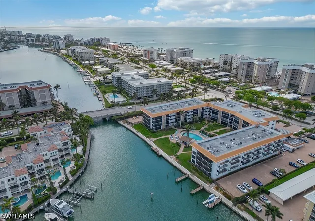 2nd image of 2900 Gulf Shore Blvd N, Naples, FL 34103