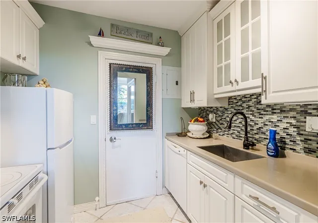 4th image of 240 Seaview Ct, Marco Island, FL 34145