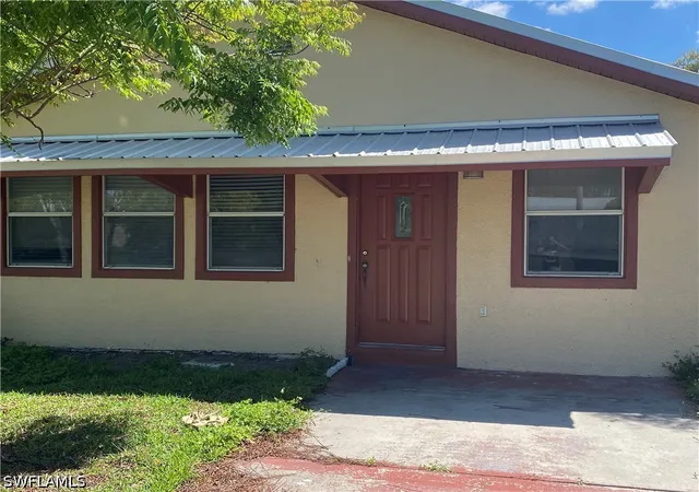 2nd image of 4014 N Edgewater Cir, Labelle, FL 33935 | MLS# 226012941