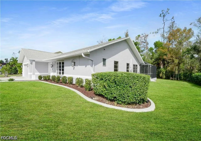 Photo 3 of Single family home for sale at 6686 Kestrel Cir, Fort Myers, FL 33966 | MLS# 2026014858 | Listing updated on 2026-07-19