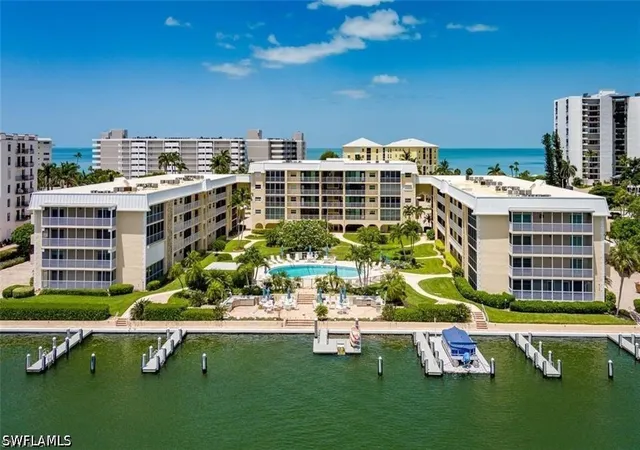 2nd image of 3450 Gulf Shore Blvd N, Naples, FL 34103