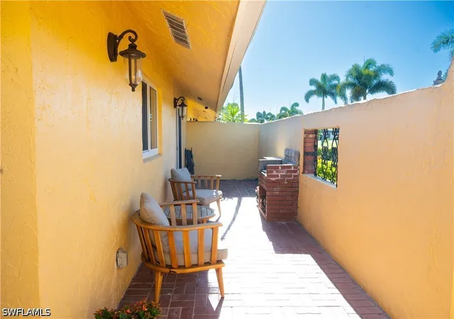 Listing Photo 5 - Condo for sale in building located at 136 Harrison Rd, Naples, FL 34112 - Unit #L3