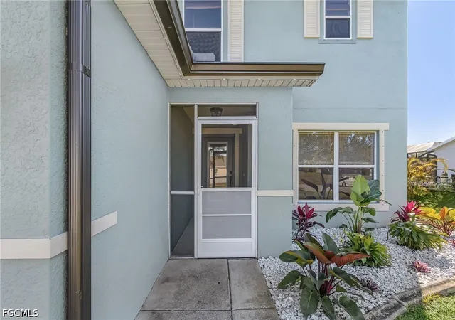 Photo 3 of Sale Pending at 1422 NE 9th Terrace, Cape Coral, FL 33909 | MLS# 2026014922 | Listing updated on 2026-05-11