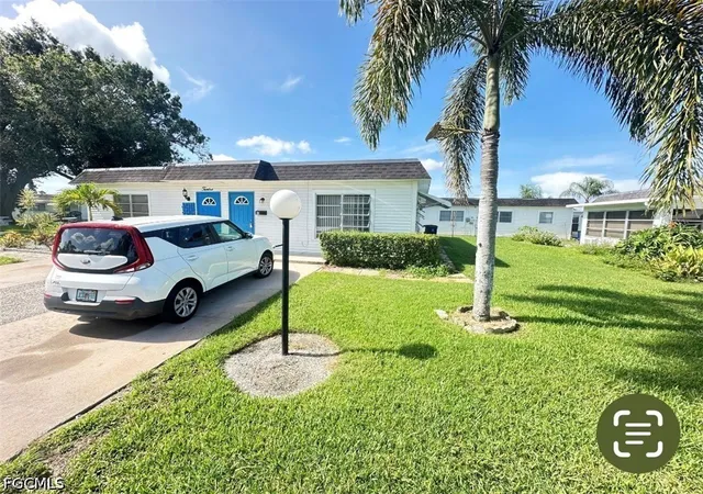 Photo 1 of Townhouse for sale at 10 Tangelo Ct, Lehigh Acres, FL 33936 | MLS# 2026014926 | Listing updated on 2026-07-31