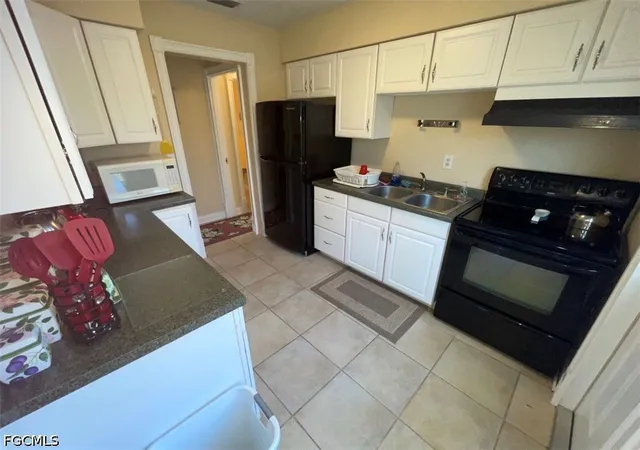 Photo 3 of Townhouse for sale at 10 Tangelo Ct, Lehigh Acres, FL 33936 | MLS# 2026014926 | Listing updated on 2026-07-31