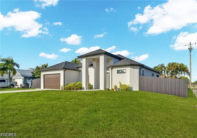 4th image of 2 Se 20Th Ct, Cape Coral, FL 33990 | MLS# 2026014954