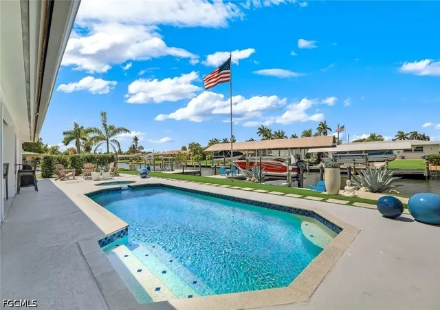4th image of 409 Tower Dr, Cape Coral, FL 33904 | MLS# 2026014981