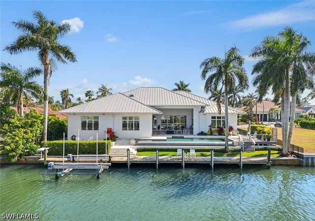 Photo 2 of Single family home for sale at 1467 Marlin Dr, Naples, FL 34102 | MLS# 226013089 | Listing updated on 2026-07-19