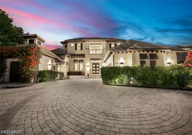 5th image of 605 Galleon Dr, Naples, FL 34102 | MLS# 226013516